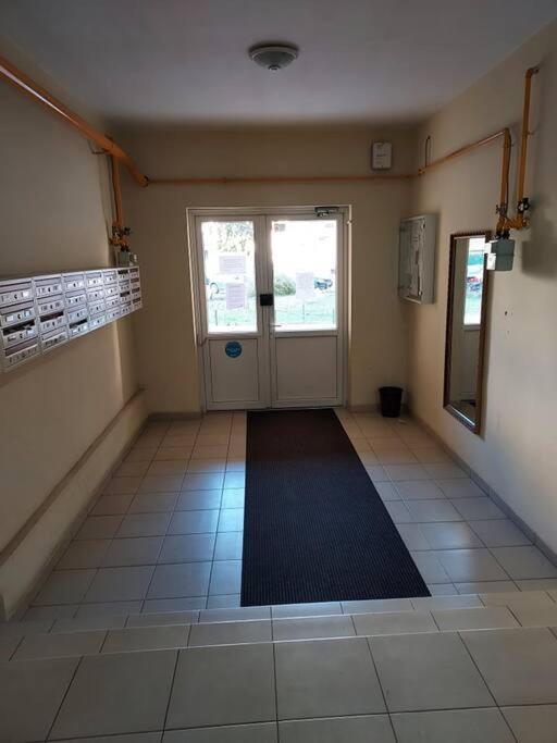 Spacious Flat, With Free Parking & Air Conditioning Floreşti Dış mekan fotoğraf